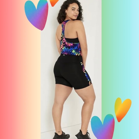 Victoriaβs Secret PINK RAINBOW Tie Dye
Ultimate Shorts And Tank Top NWT - Picture 7 of 10